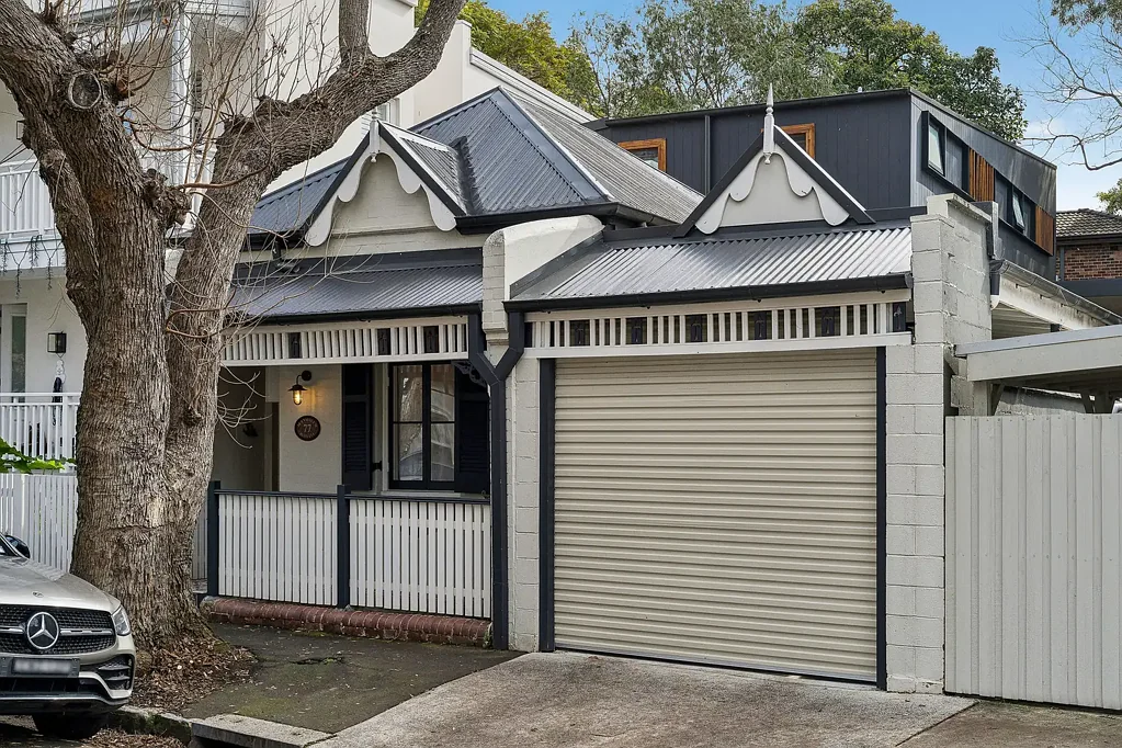 Rozelle 4 Bedroom Architectural flair shapes modern family sanctuary