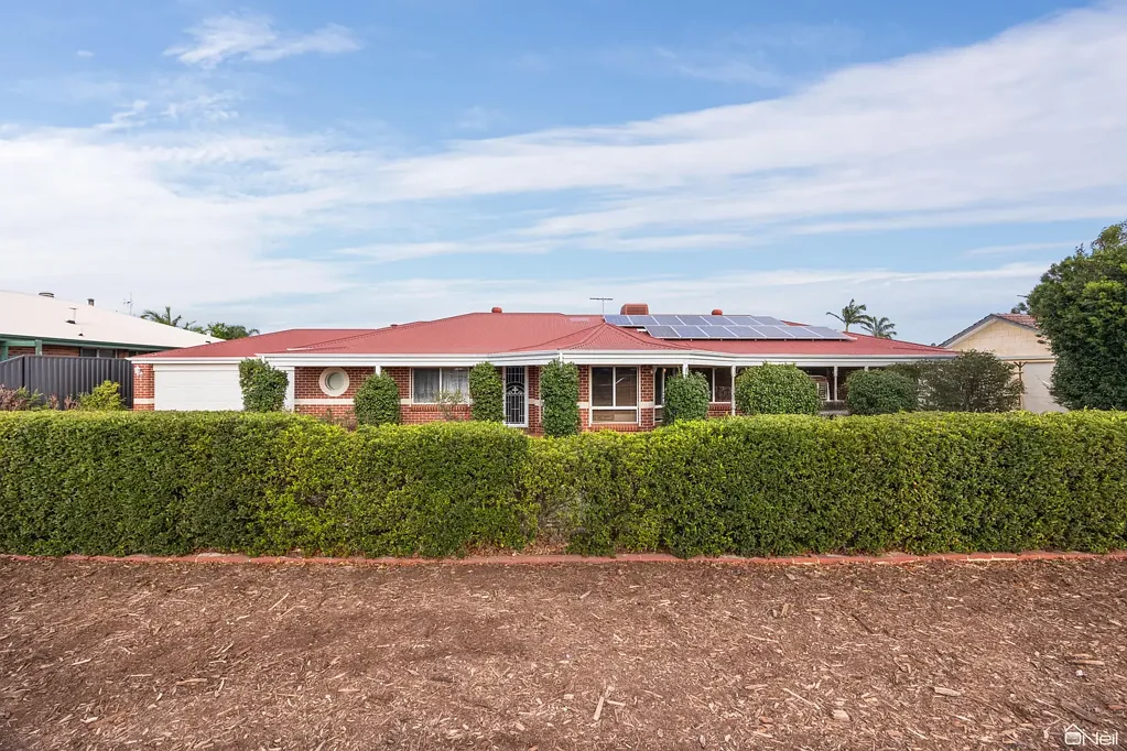 169 Seville Drive, Seville Grove, WA 6112