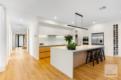 Kusina - 34 Lagoon Drive, Aintree, VIC 3336