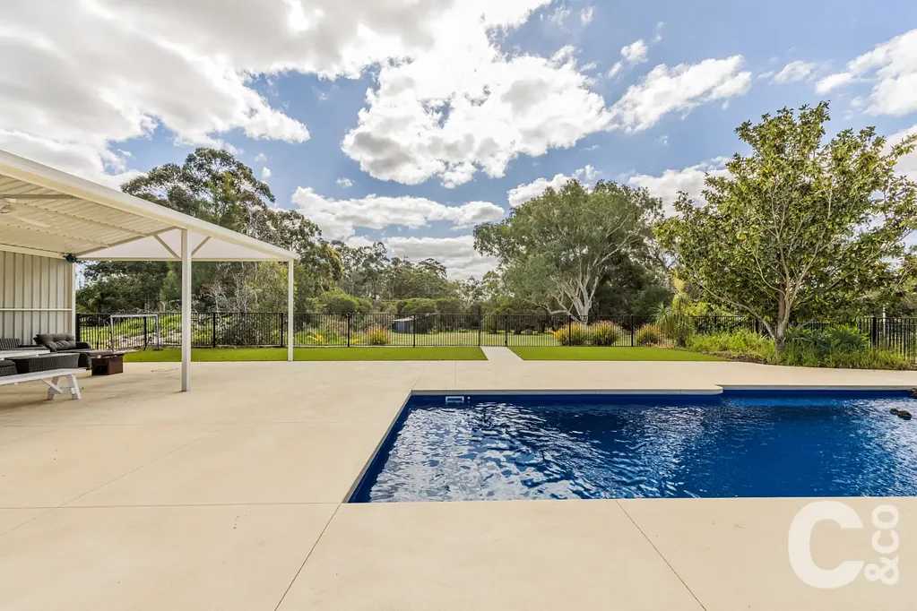 322 Mortimer Road, Wellard, WA 6170, 5 slaapkamers, 2 badkamers, House