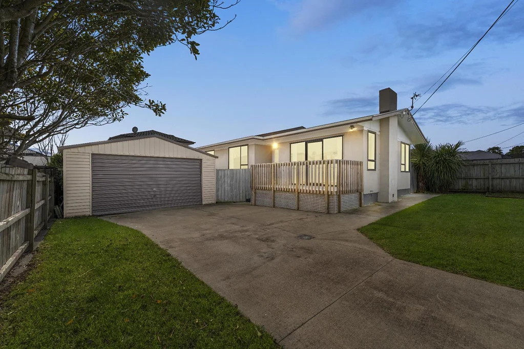16 Rewarewa Road, Te Atatu Peninsula, Auckland