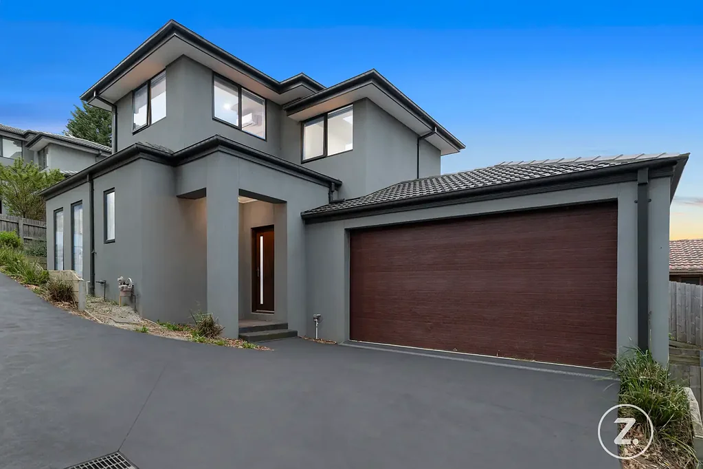 Berwick 3 Bedroom Modern living in Berwick North, moments from Wilson Botanic Gardens