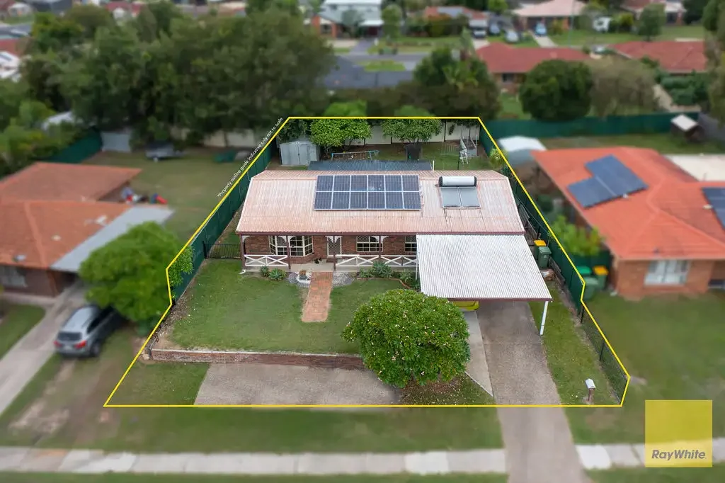 Boronia Heights 4房 宽敞609平地块 四卧带储物间 双车库 太阳能系统 户外露台 家庭娱乐佳选 SOLID LONG TERM INVESTMENT WITH GOOD SIZE BLOCK