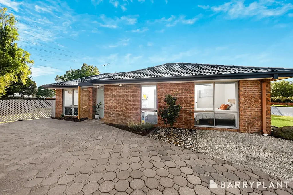 45 Kellaway Crescent, Mill Park, VIC 3082