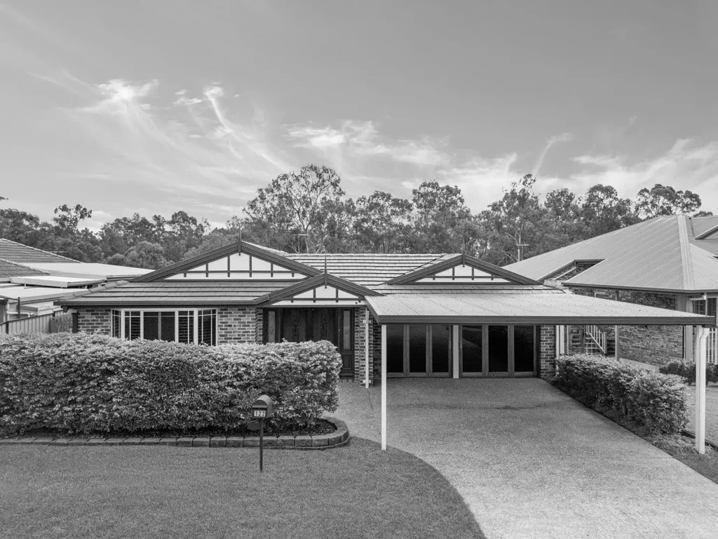 122 Willowtree Drive, Flinders View, QLD 4305