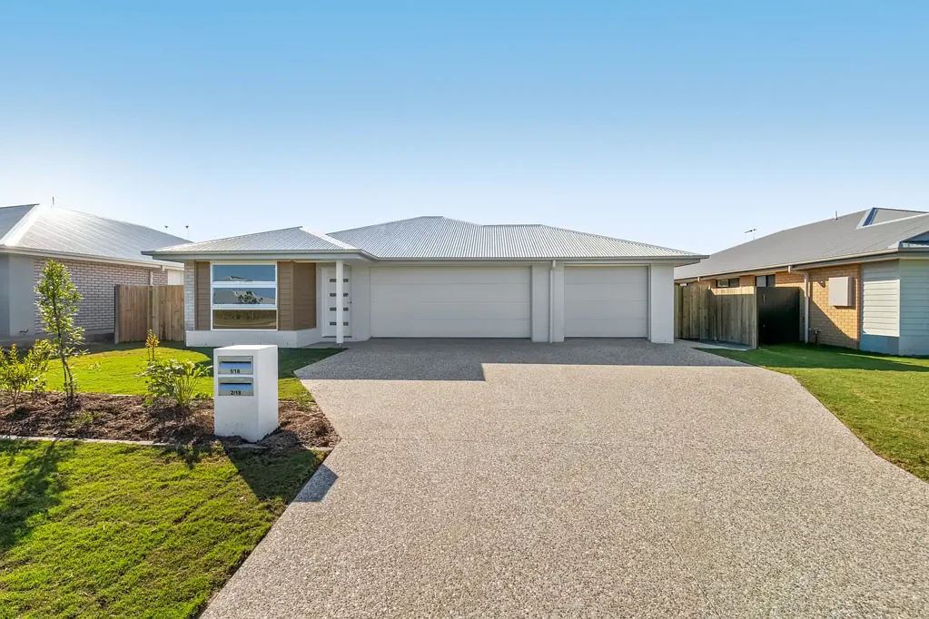 BRAND NEW DUPLEX WITH 2 CAR GARAGE!