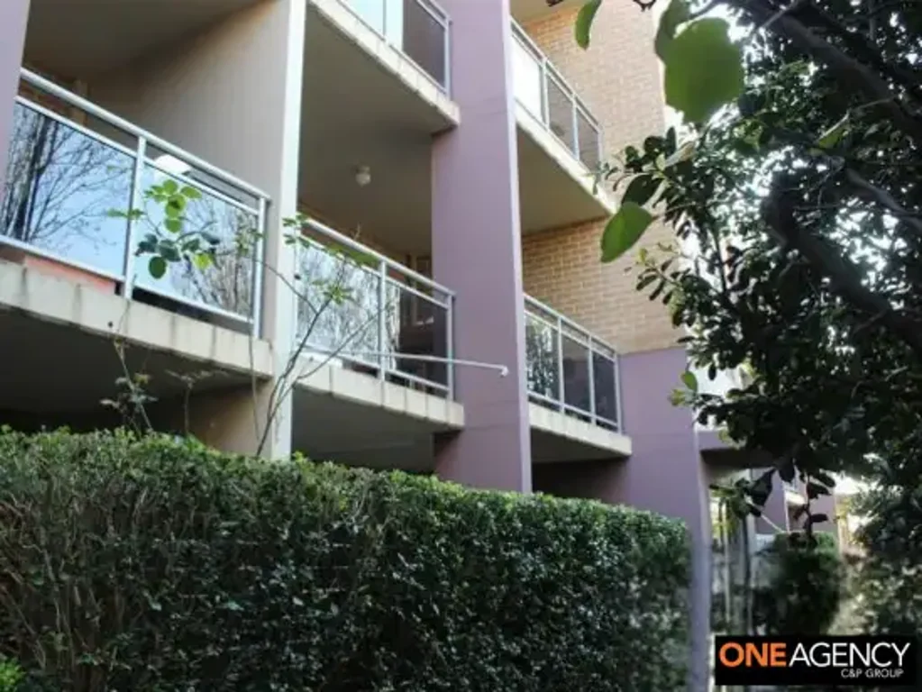 Modern 2-Bedroom Apartment with Oversized Balcony in Prime Location