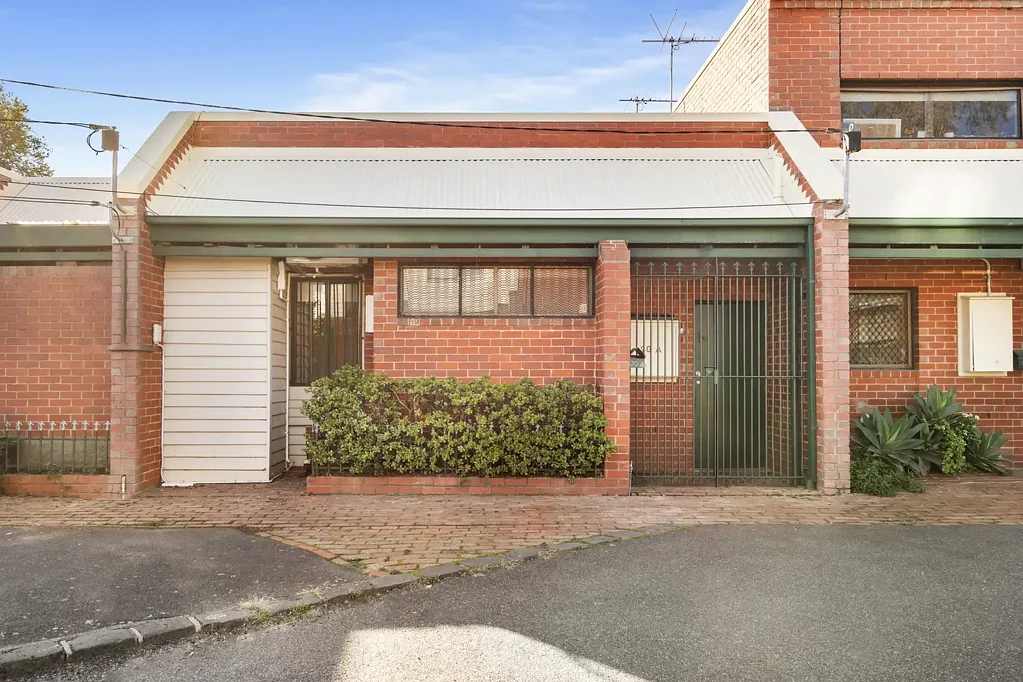 Studio Apartment in Convenient Fitzroy North Location