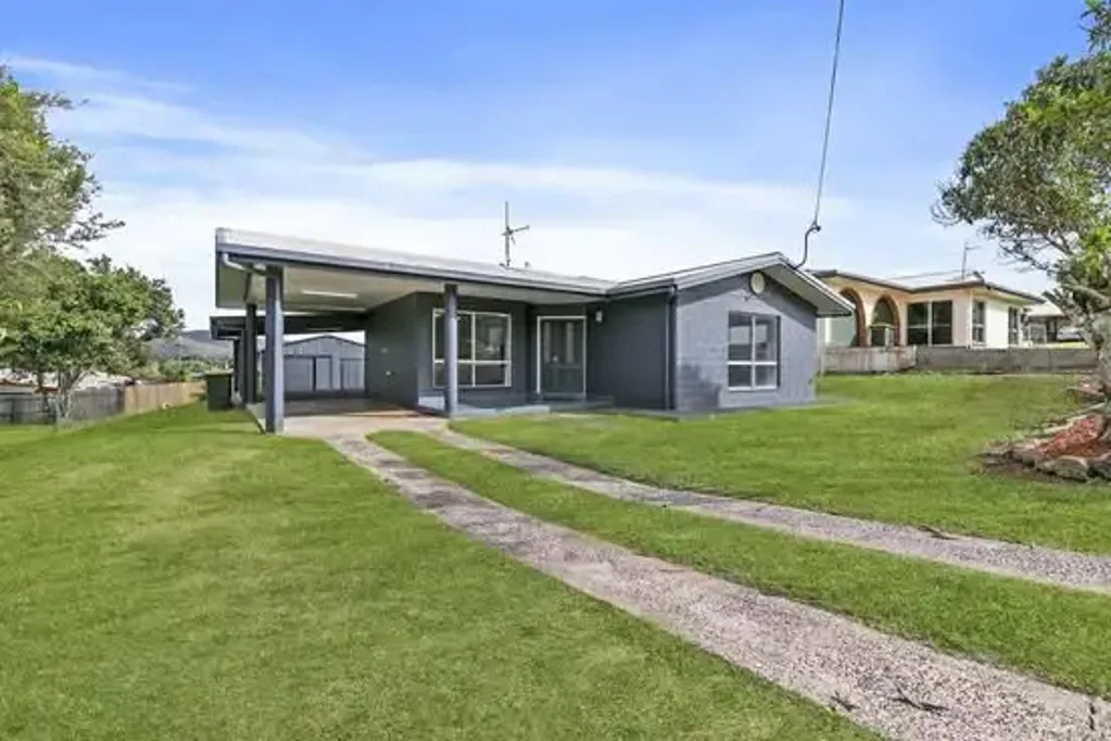 Atherton 3 Bedroom UNDER CONTRACT
