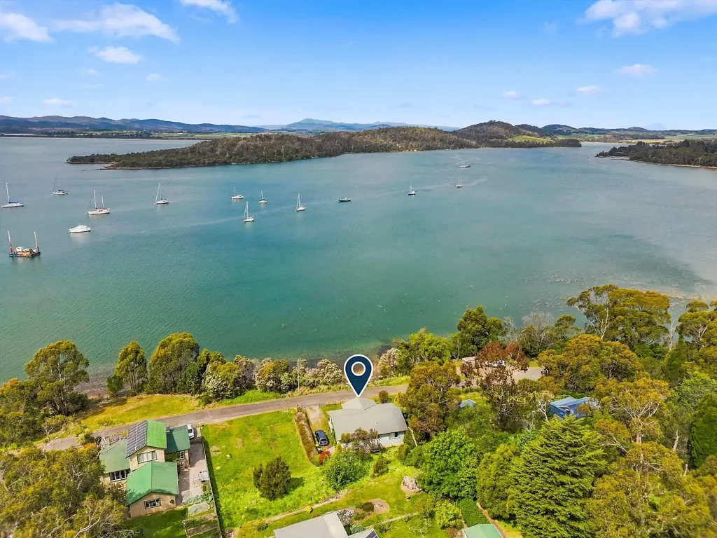 Beauty Point 3房  Cottage Charm Opposite the Water!