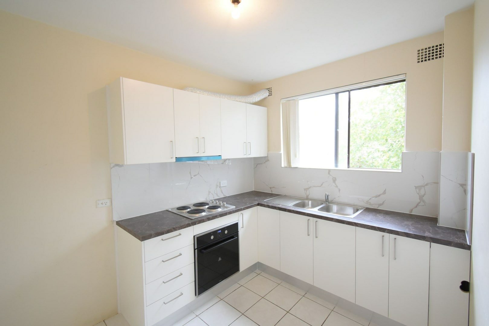 UNIT 6 85 LONGFIELD ST, CABRAMATTA NSW 2166, 0 phòng ngủ, 0 phòng tắm, Unit