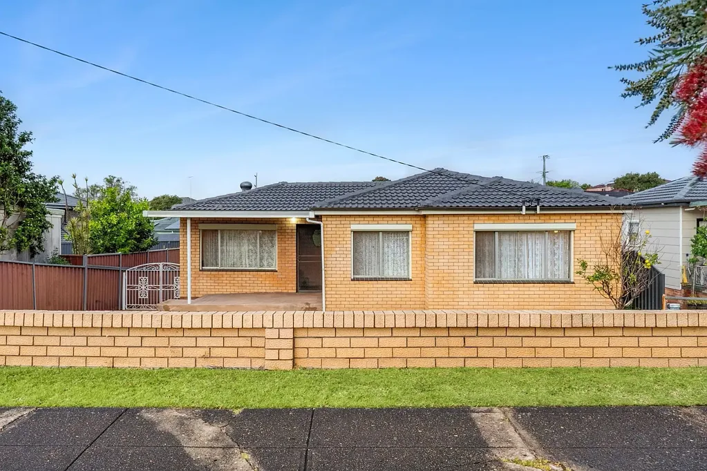 45 Athabaska Avenue, Seven Hills, NSW 2147
