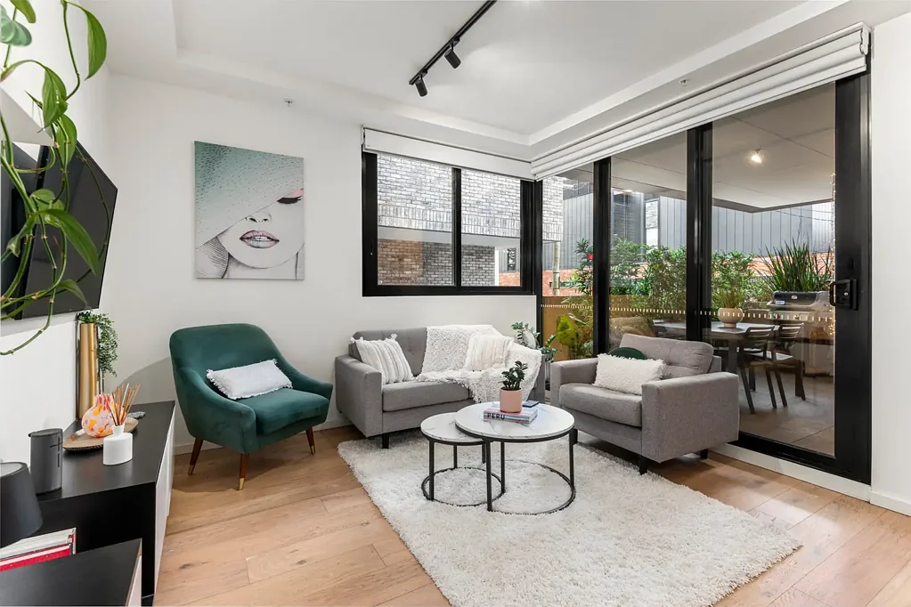 Windsor 2 Bedroom Inner City Haven