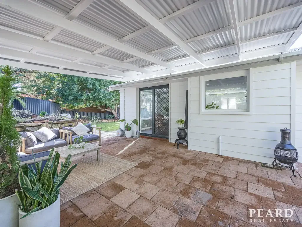 14 Captain Court, Heathridge, WA 6027