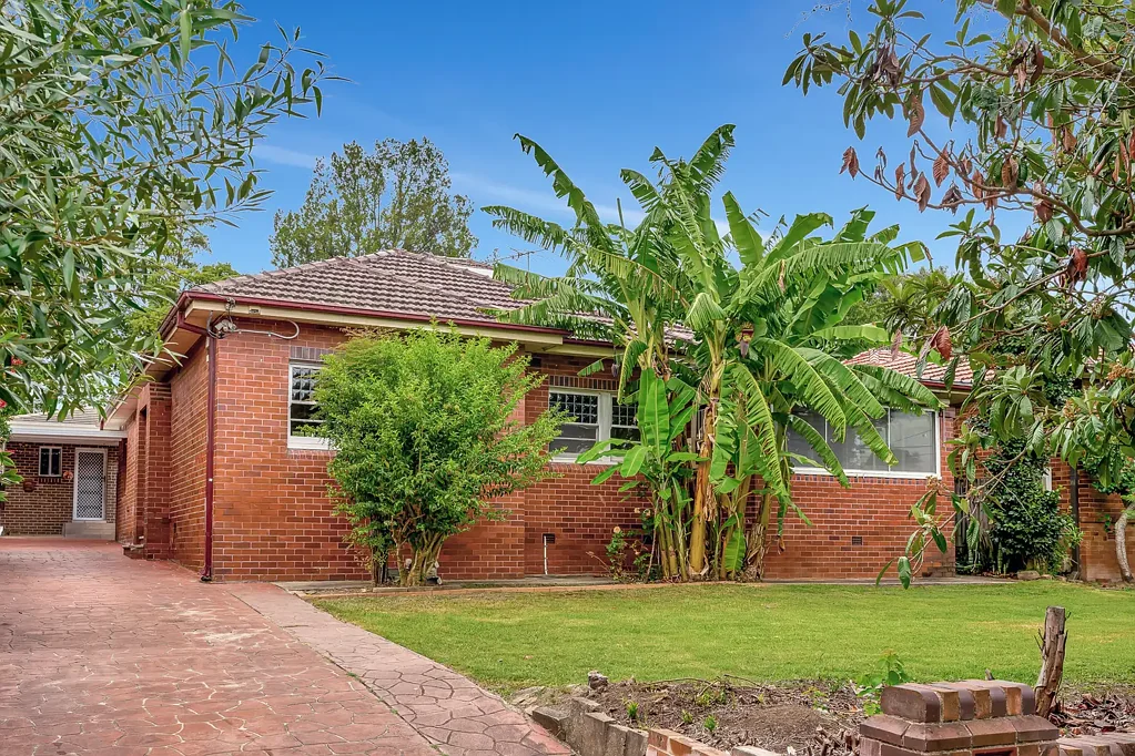 Well presented Three Bedroom Home
