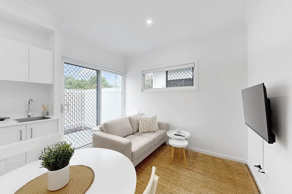Stunning, Fully Furnished One-Bedroom Apartment with NBN and bills included!