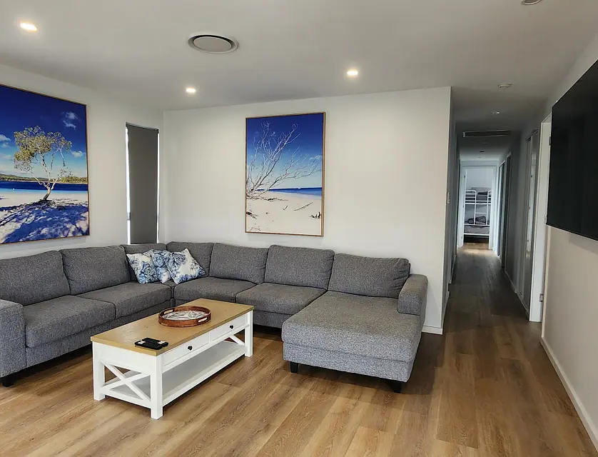 124A Jacobs Drive, Sussex Inlet, South Coast, 4房, 2浴, Apartment
