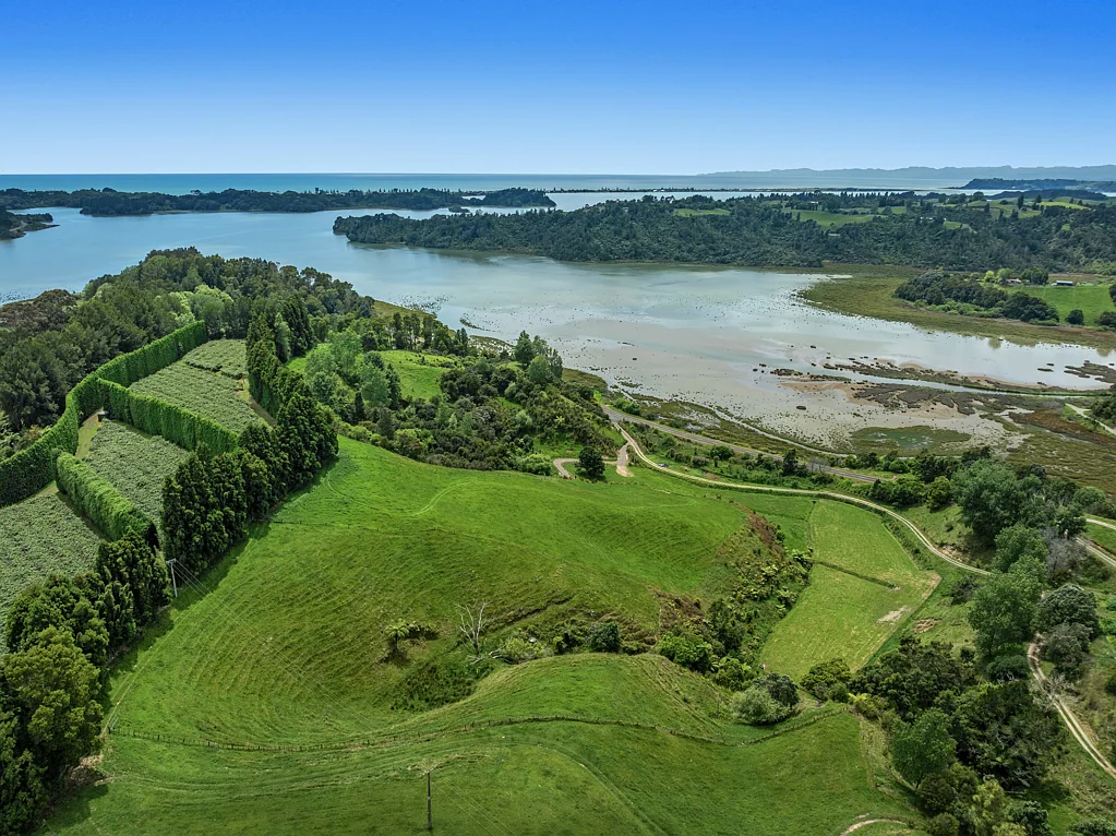 Wainui 5.66ha Harbourside Haven