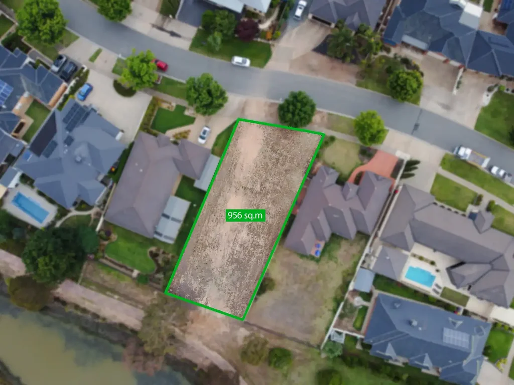 Kialla  Stunning  Lake View block with 20m frontage