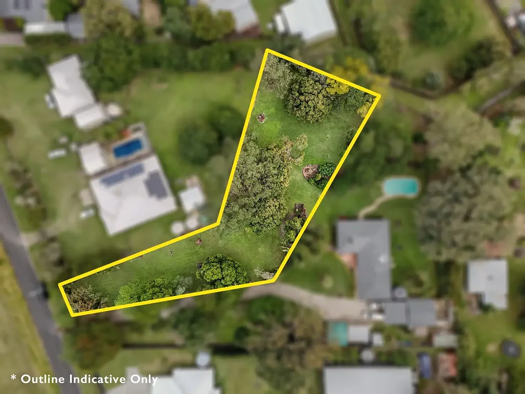 Beerwah  Endless Opportunity on a Large 2585m² Block!