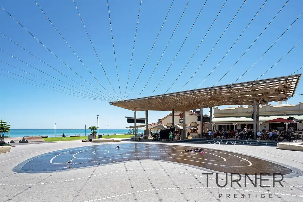Henley Beach 3 Bedroom Coastal Luxury Above Henley Square