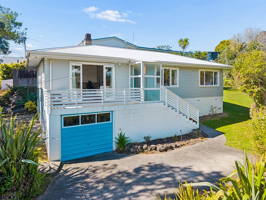 Birkenhead 3 Slaapkamer Peaceful, Private & Full of Potential