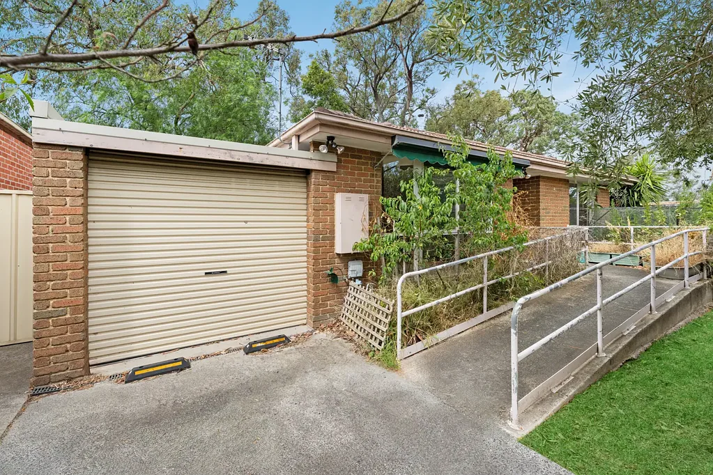 2/50 Vanbrook Street, Forest Hill, VIC 3131