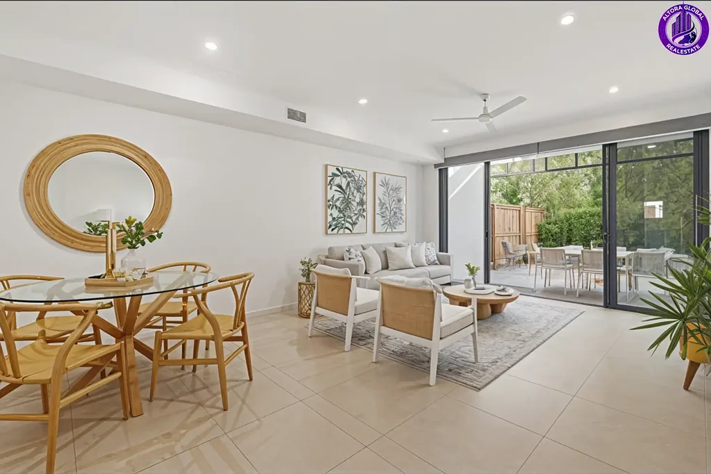 Arana Hills 4 Slaapkamer Luxury 4-Bedroom Townhouse — Rare Size, Prime Location, Priced to Sell Fast