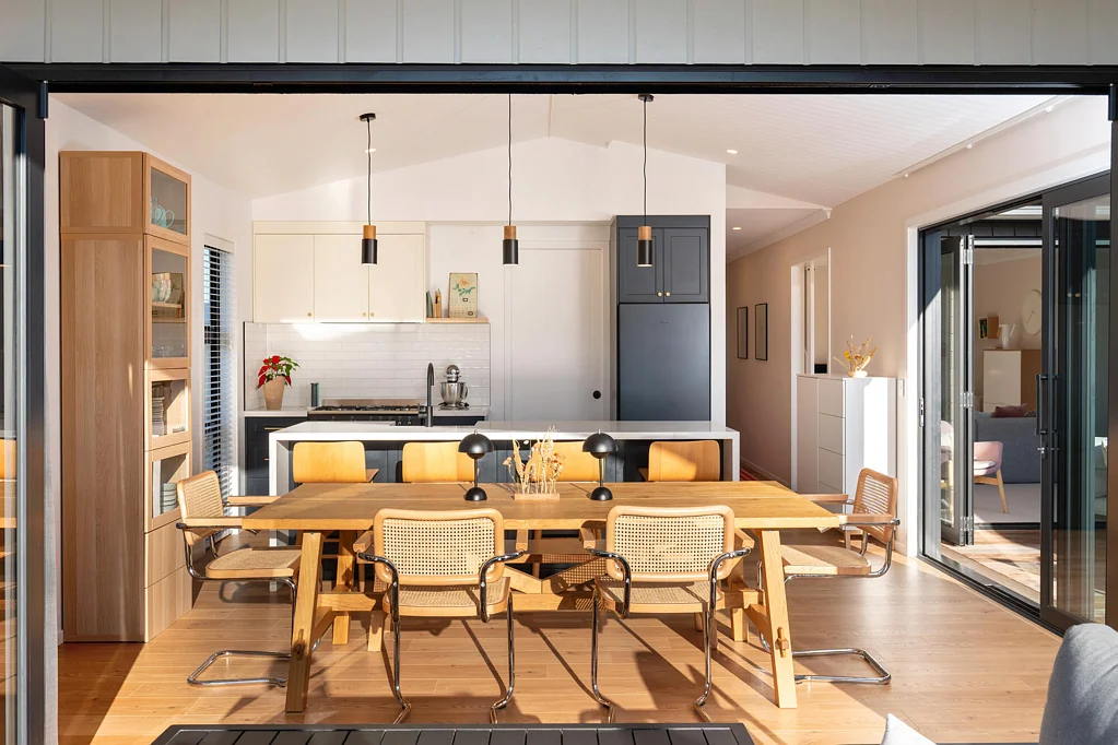 Frimley 4房  Relocating Vendor Instructs Urgent Sale