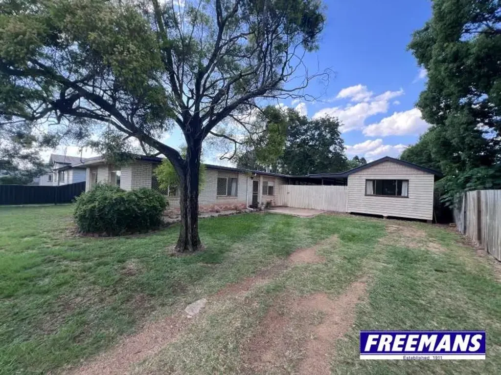 32 Avoca Street, Kingaroy, QLD 4610
