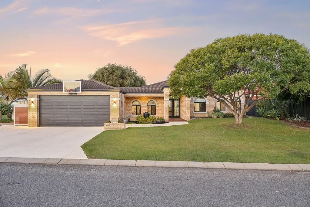 Woodvale 4બેડરૂમ A HOME OF SCALE, STYLE AND SUBSTANCE