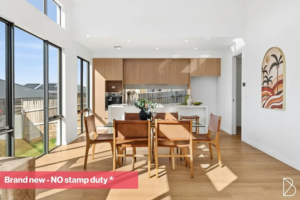 Denman Prospect 4બેડરૂમ Brand New Designer Living with Soaring Ceilings and Entertaining Appeal