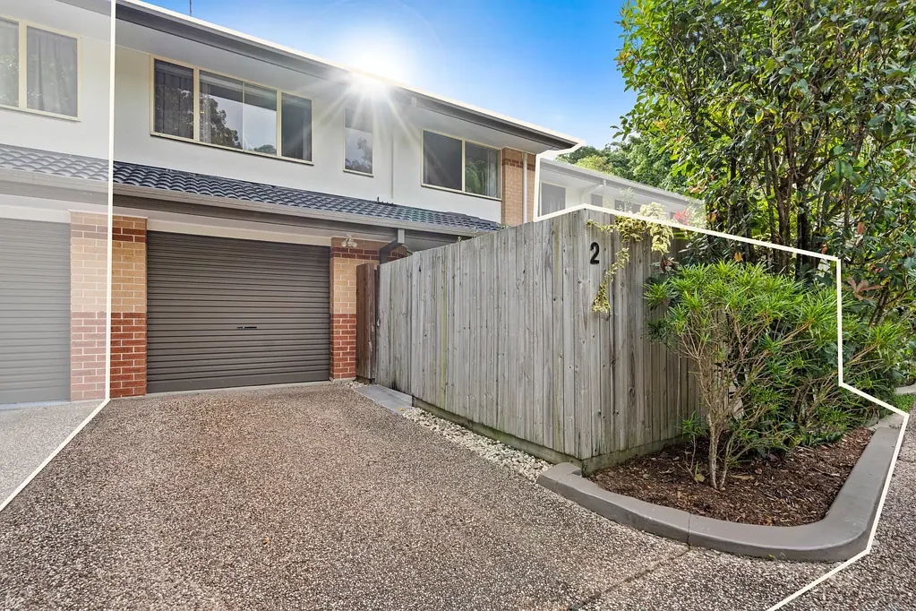 2/9 Kingia Court, Burleigh Heads, QLD 4220