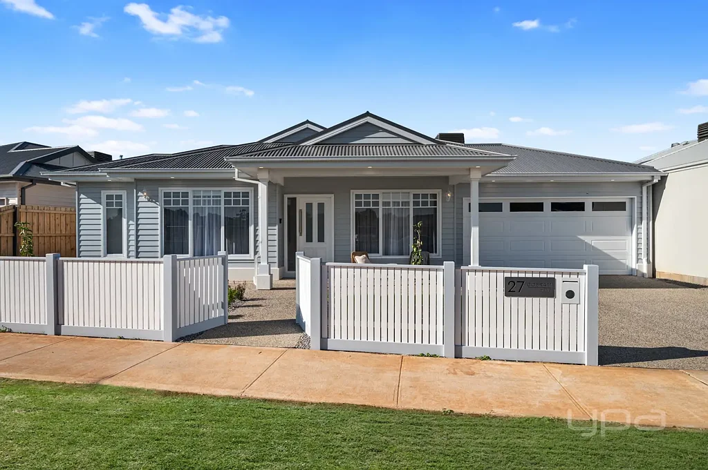 27 Cobram Drive, Eynesbury, VIC 3338