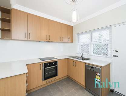 4/30-32 Preston Street, Como, WA 6152, 2 Bedrooms, 1 Bathrooms, Apartment