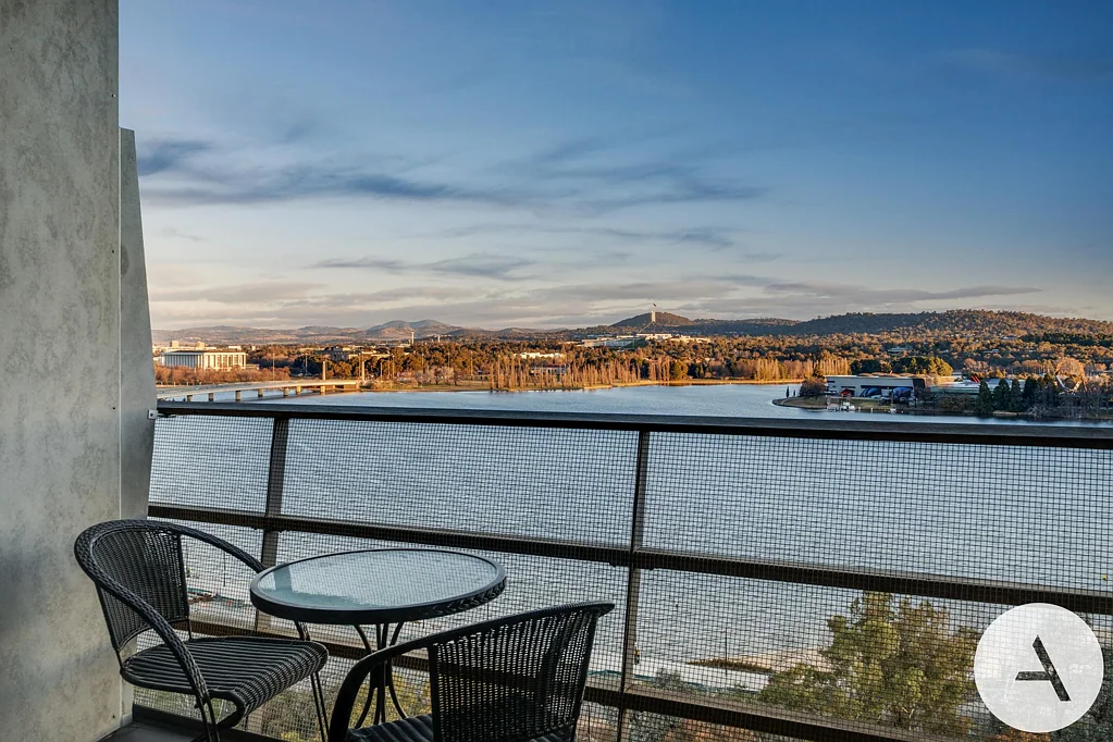 1111/25 Edinburgh Avenue, City, ACT 2601