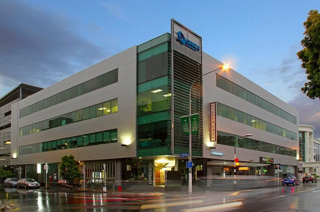 Newmarket Top Floor with Excellent Fit-Out