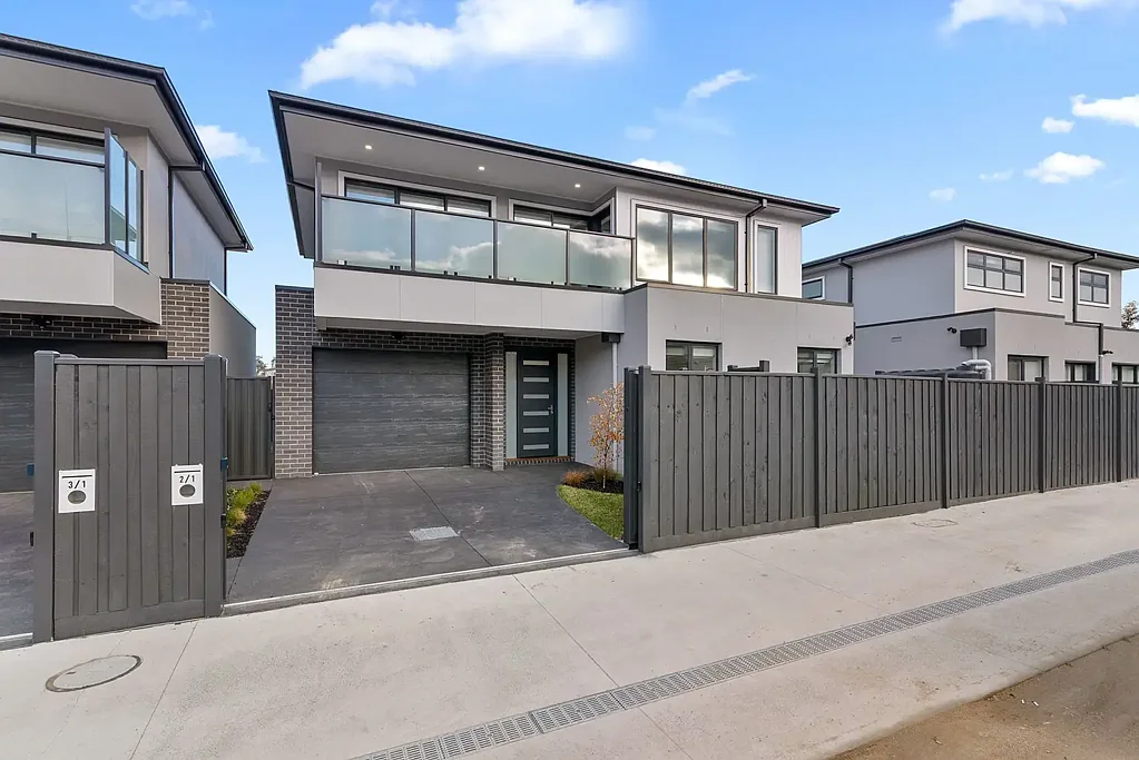 Brand new build in a prime location