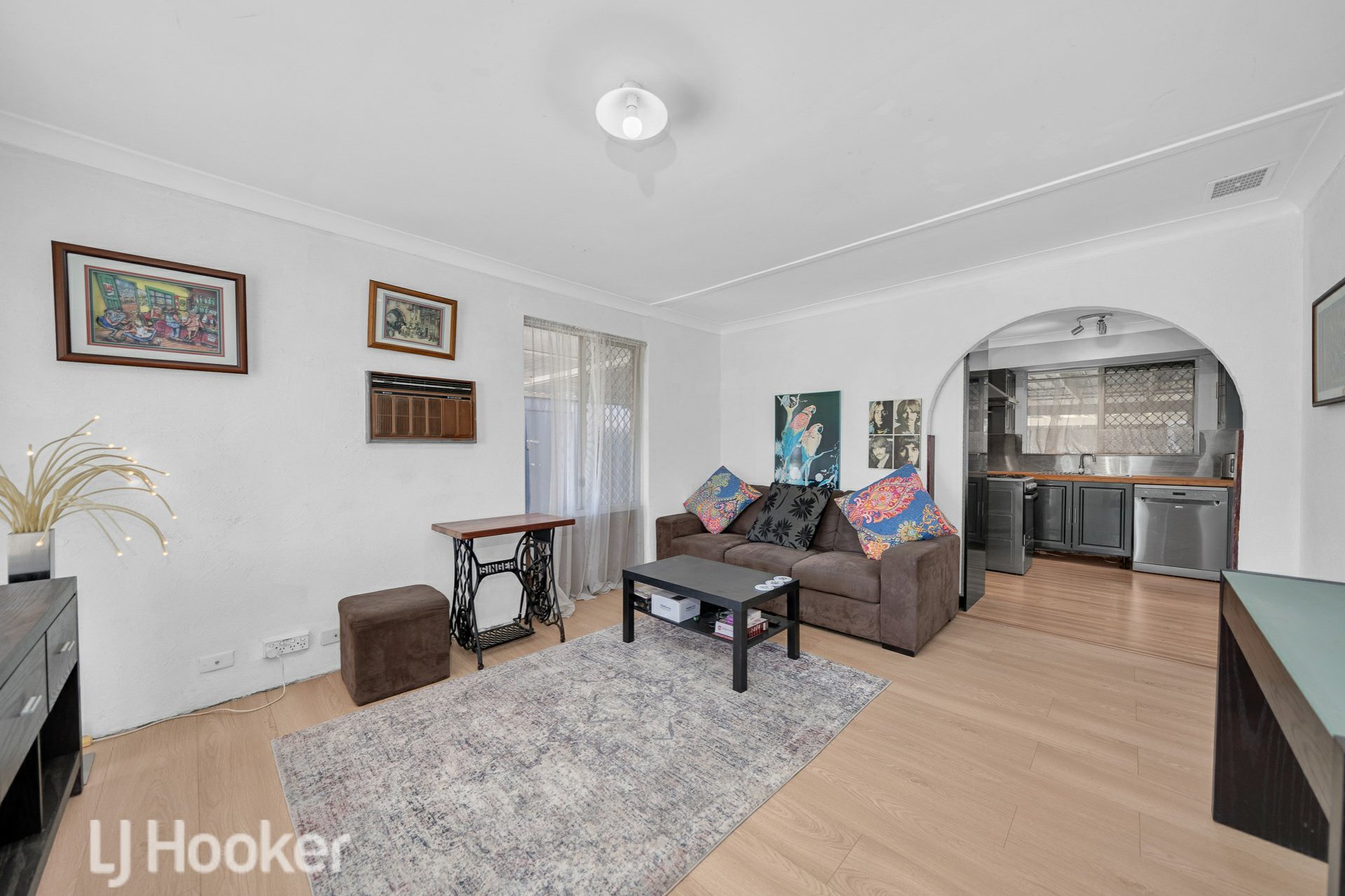 11 OLEANDER ST, MADDINGTON WA 6109, 0 habitaciones, 0 baños, House