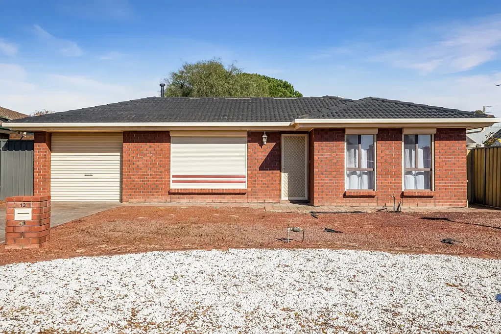 Freshly Updated Family Home in Quiet Court Location