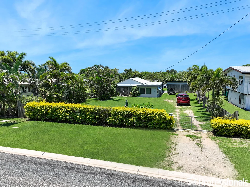 10 Rosshall Street, Bowen, QLD 4805