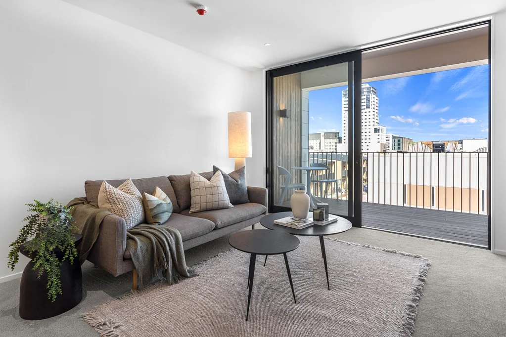 Christchurch Central 2房  Set & Forget: Investor Ready 2-Bed & Carpark