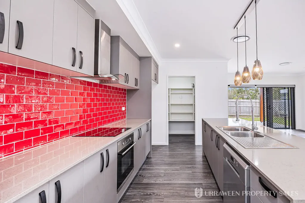 Urraween 4ห้องนอน MOVE IN READY!    BUILT 2022 BY HEDGES HOMES