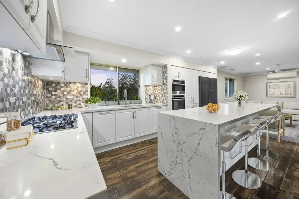 Moorooka 3 Slaapkamer BOAT SHED + The Ultimate Moorooka Retreat with Modern Comforts