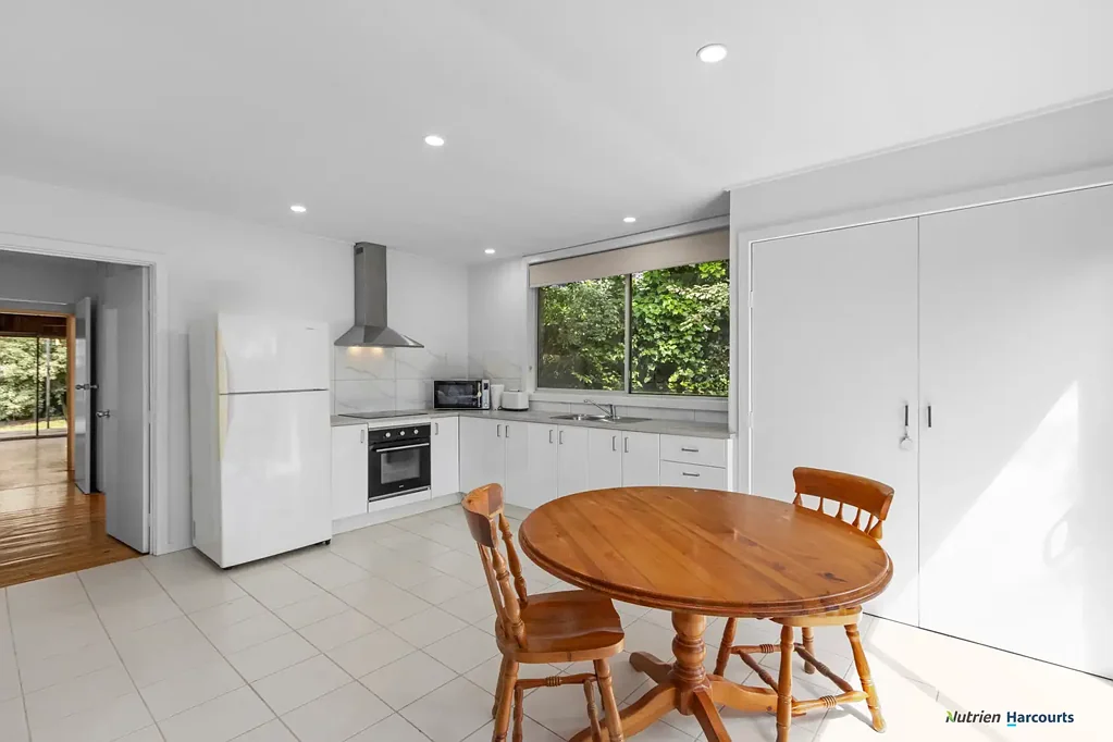 13 Ninth Street, Eildon, VIC 3713