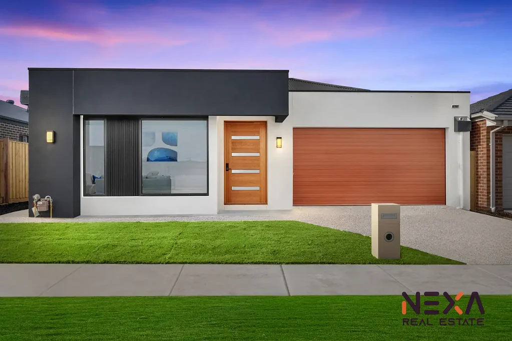 Woodstock 4chambre Brand New Luxury-4 Beds, 2 Master, 3 Baths, 2 Livings & 2 Garages