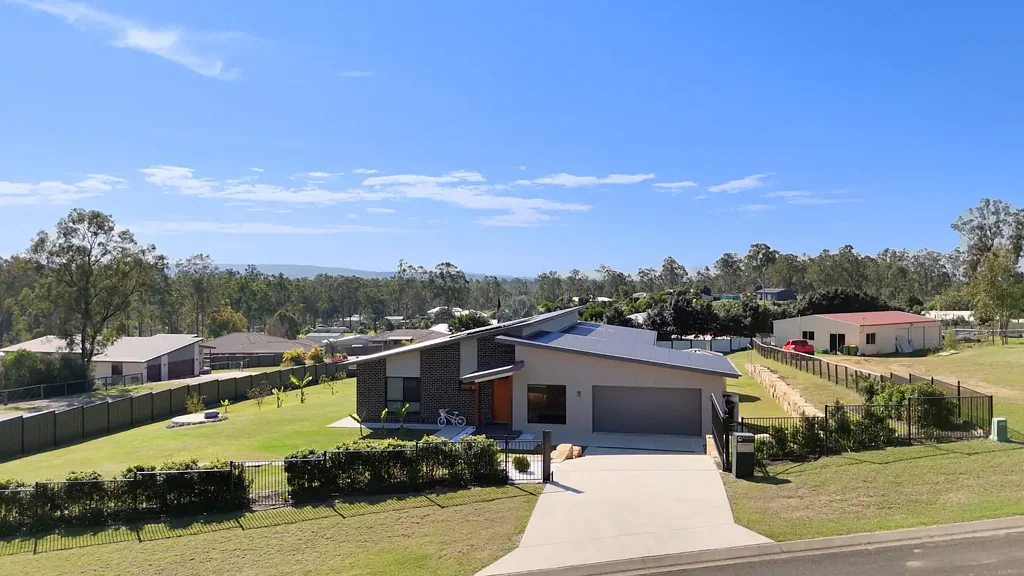 Gatton 5Zimmer Modern Designer 5 Bedroom Family Home On An Acre!