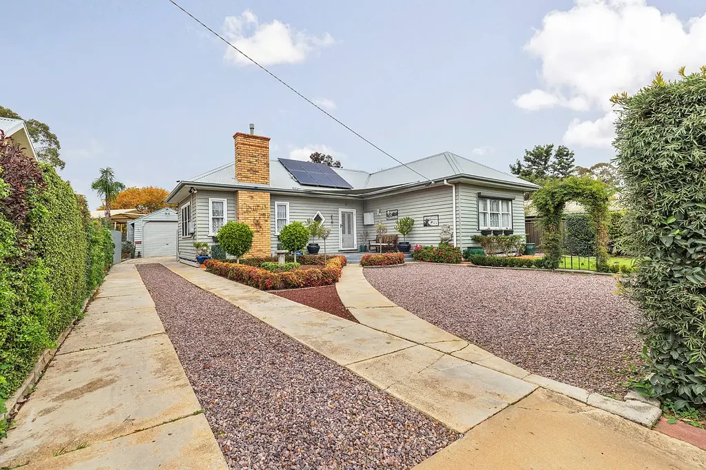 Echuca 2Moenga Character, Comfort & Convenience