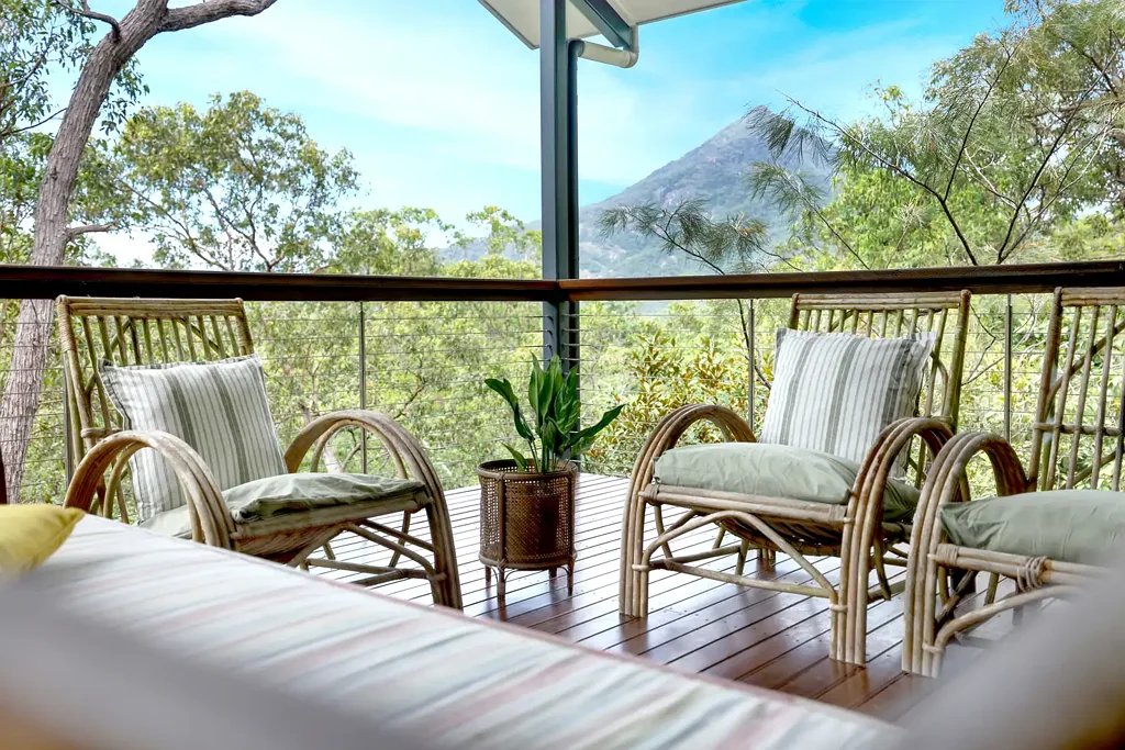 Gordonvale 3 Bedroom Private Treetop Escape Backing onto National Park