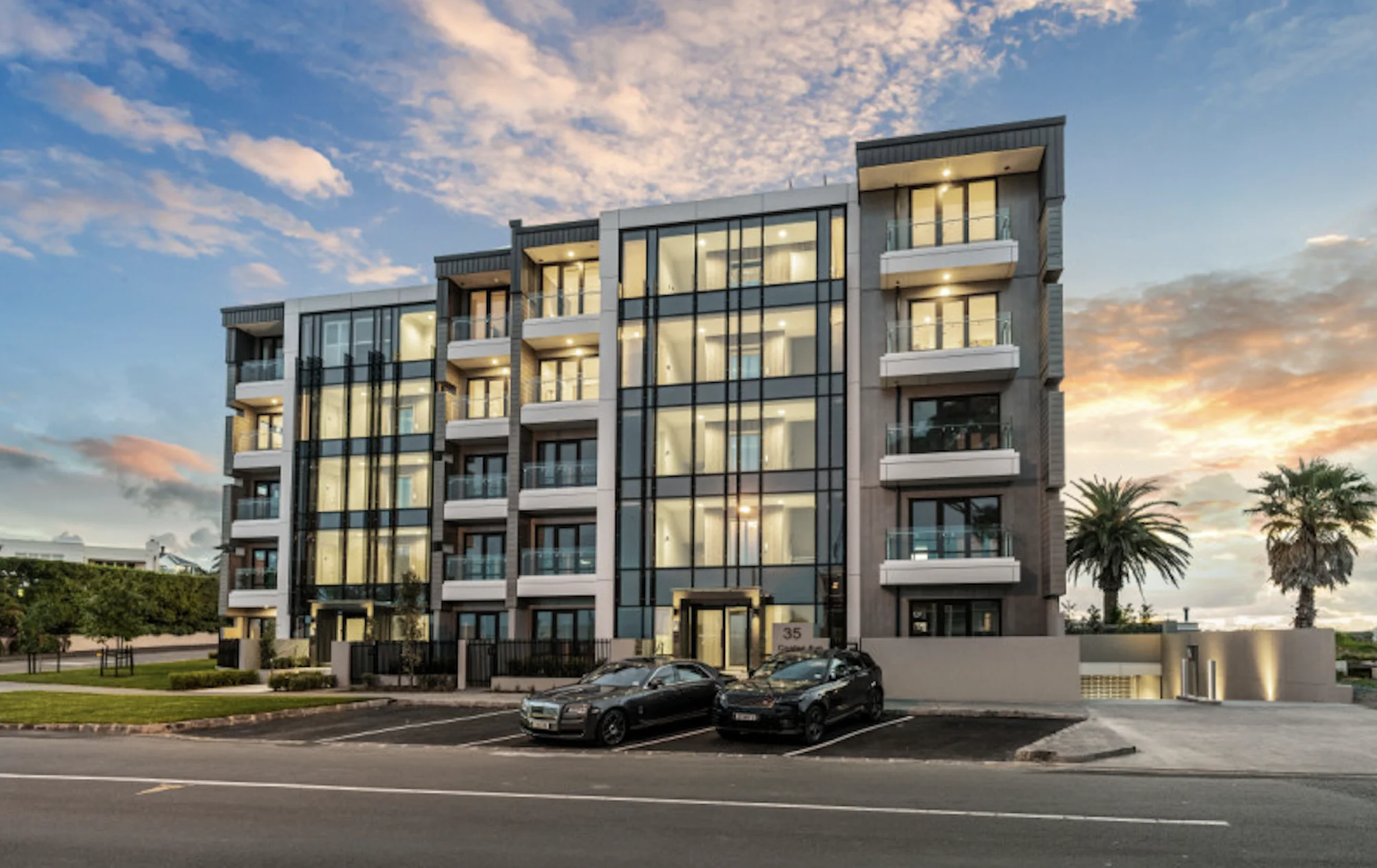 Orakei 2Moenga HIGH SPEC FINISH
